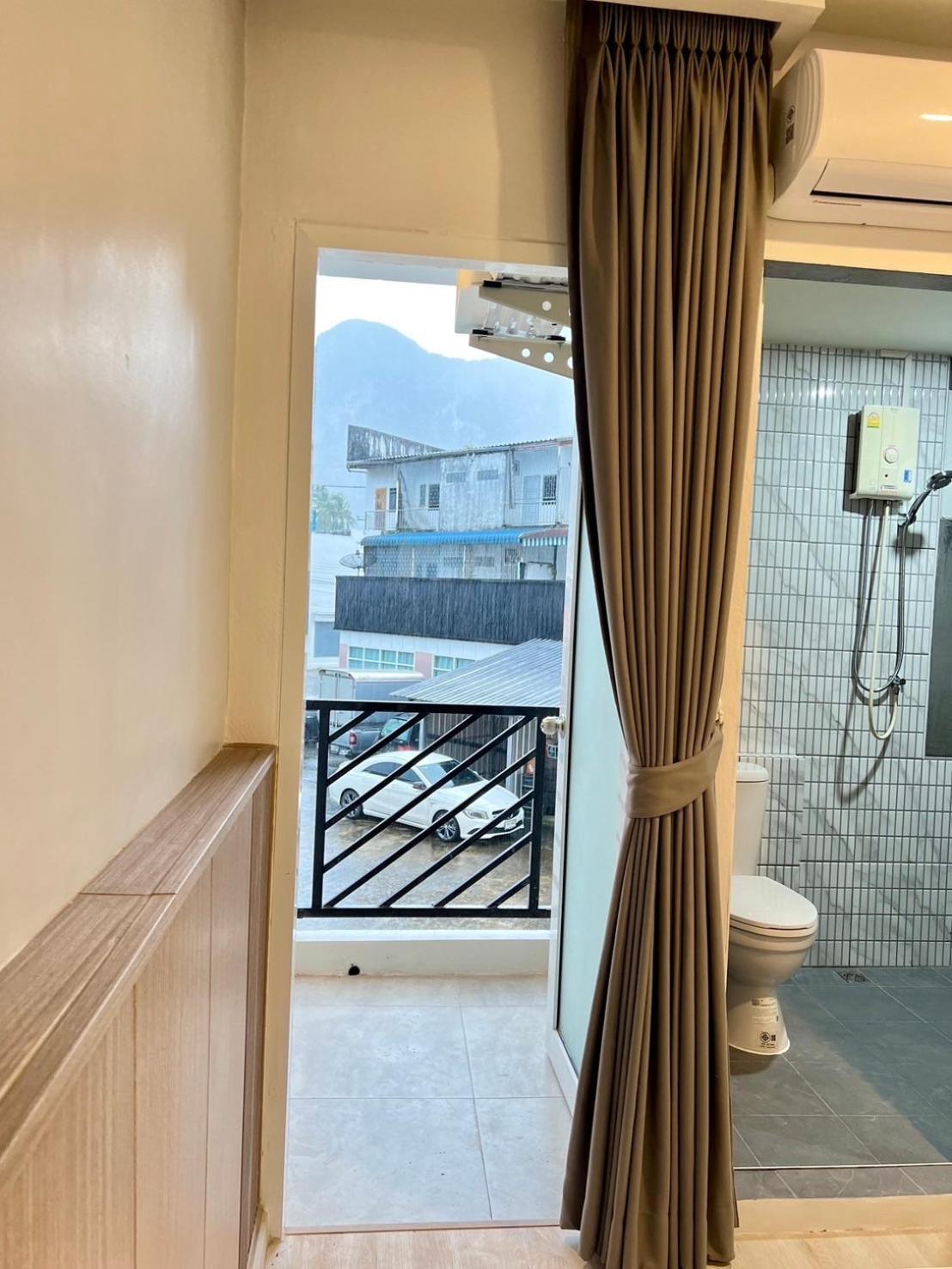 Bedter Hotel Phang Nga Værelse billede