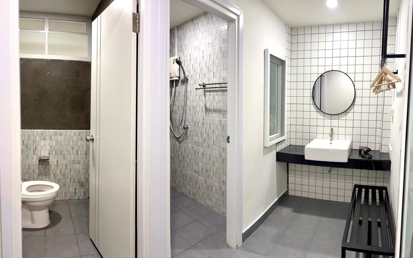 Bedter Hotel Phang Nga Værelse billede